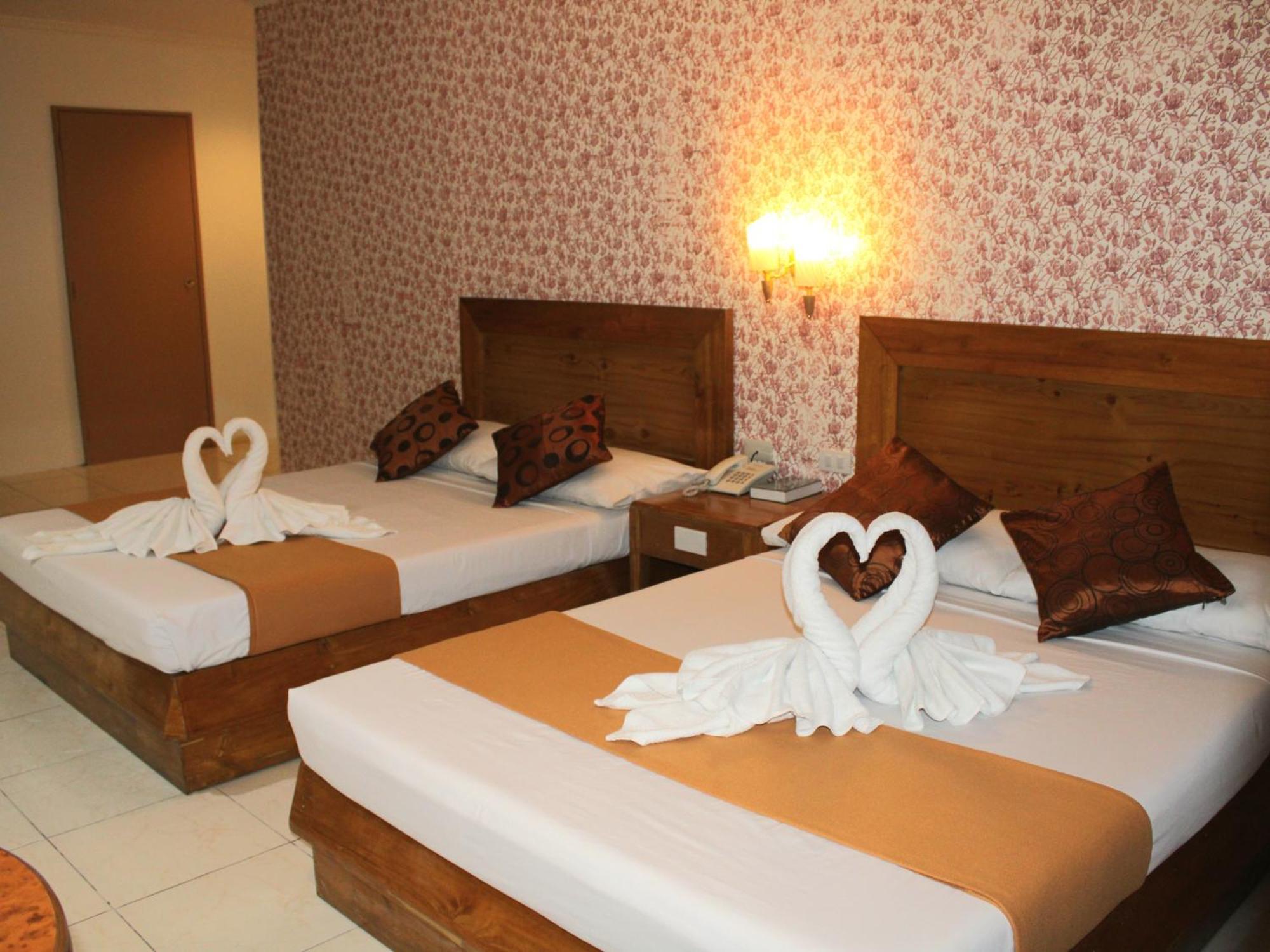 OYO 653 Rosas Garden Hotel Manila Exterior foto